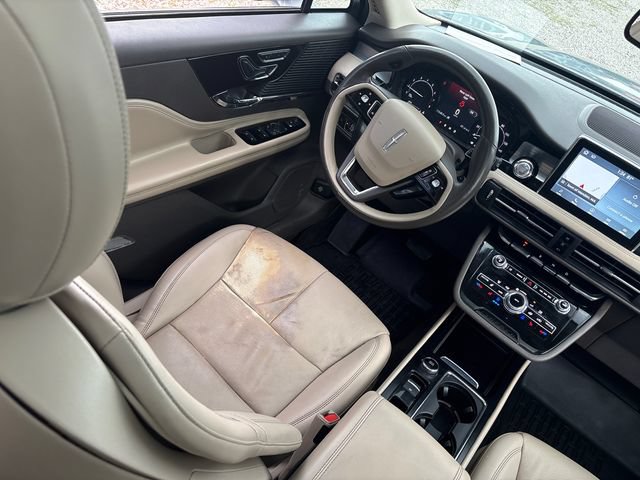 Used 2022 Lincoln Corsair AWD w/ Premium Package image 19