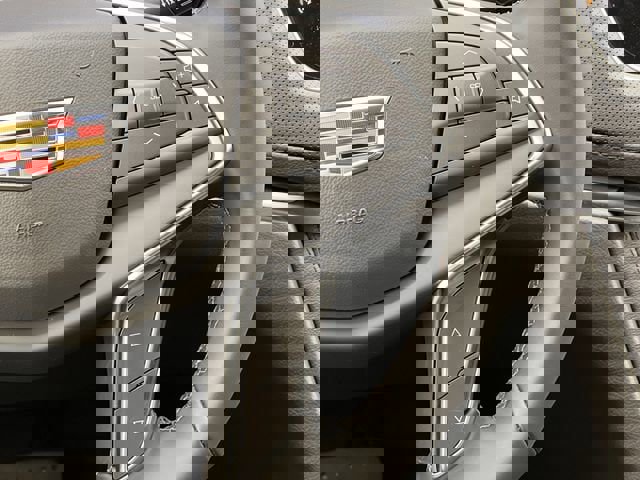 New 2026 Cadillac XT5 Luxury image 13