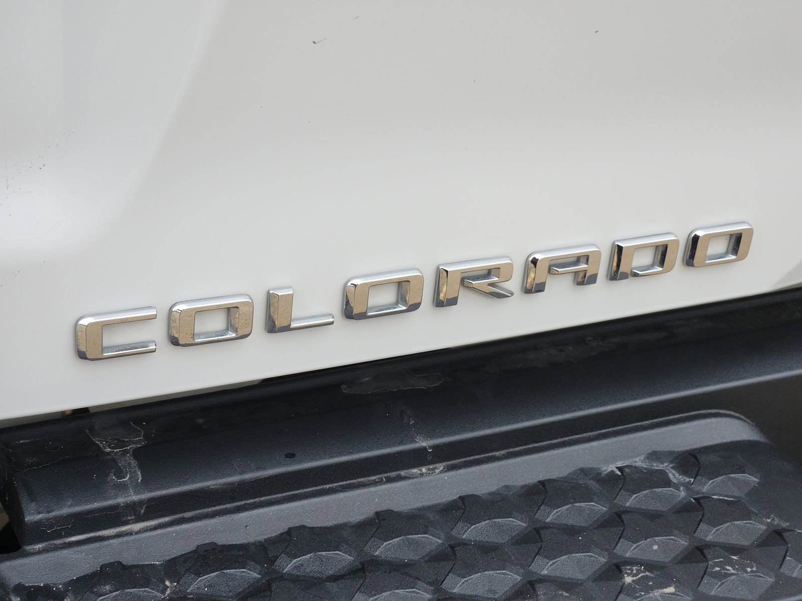 Used 2024 Chevrolet Colorado W/T w/ WT Convenience Package II AWD/4WD image 12