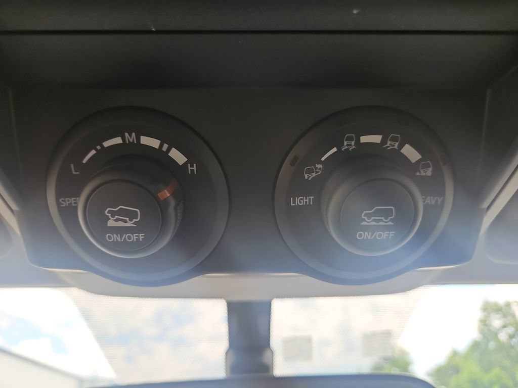 Used 2016 Toyota 4Runner Trail AWD/4WD image 42