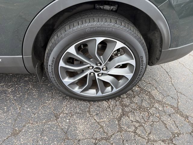 Certified 2022 Lincoln Nautilus Reserve image 32