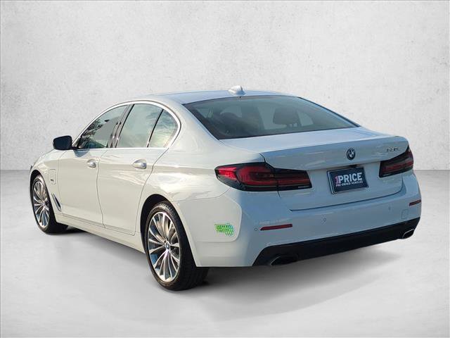 Used 2023 BMW 530e w/ Premium Package image 8