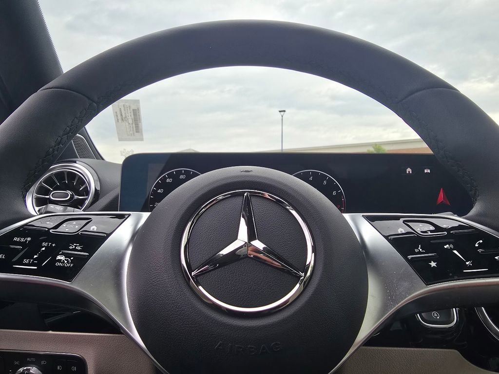 New 2026 Mercedes-Benz GLA 250 4MATIC image 29