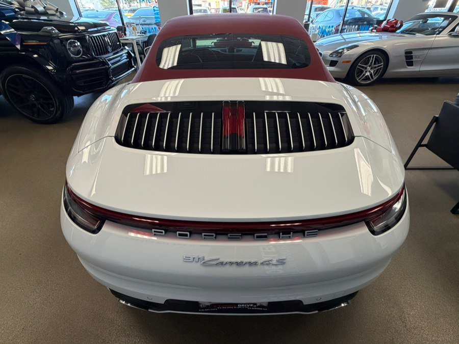 Used 2024 Porsche 911 Carrera 4S AWD/4WD image 36