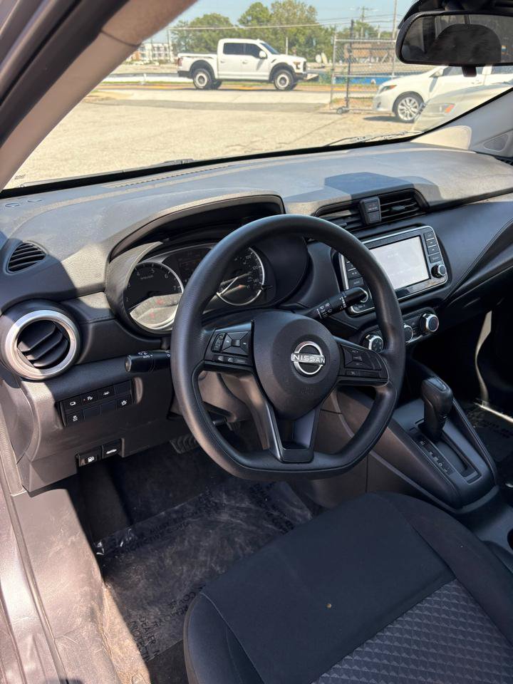 Used 2023 Nissan Versa S w/ Trunk Package FWD image 11