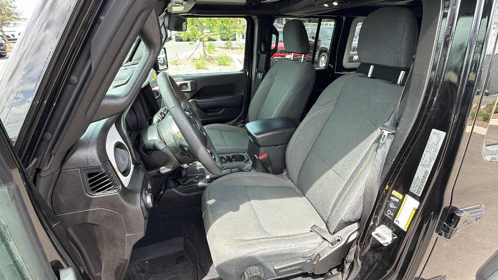 Used 2024 Jeep Wrangler Unlimited Sport AWD/4WD image 12
