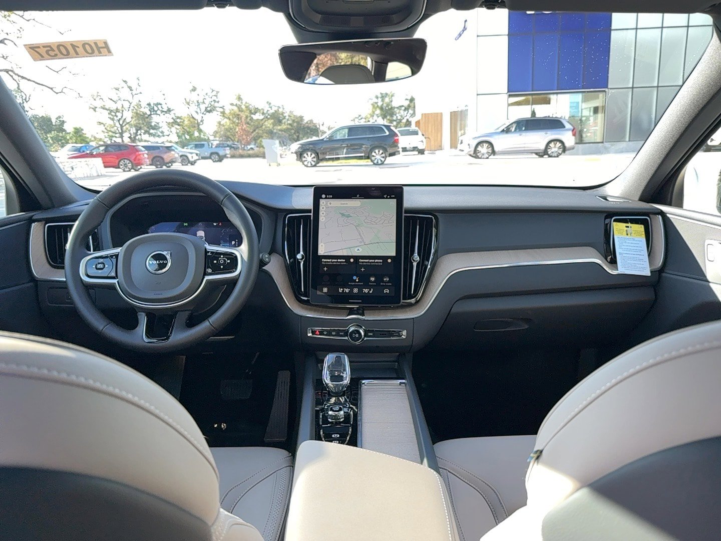 New 2026 Volvo XC60 B5 Core AWD/4WD image 18