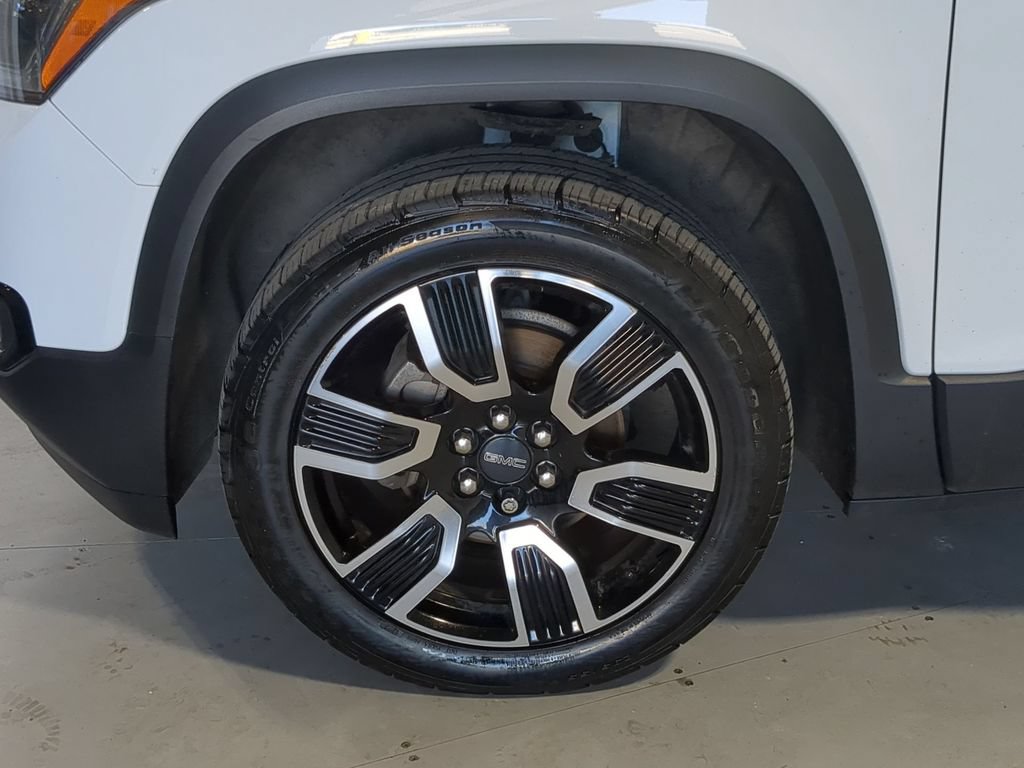 Used 2019 GMC Acadia SLT w/ Black Edition FWD image 17