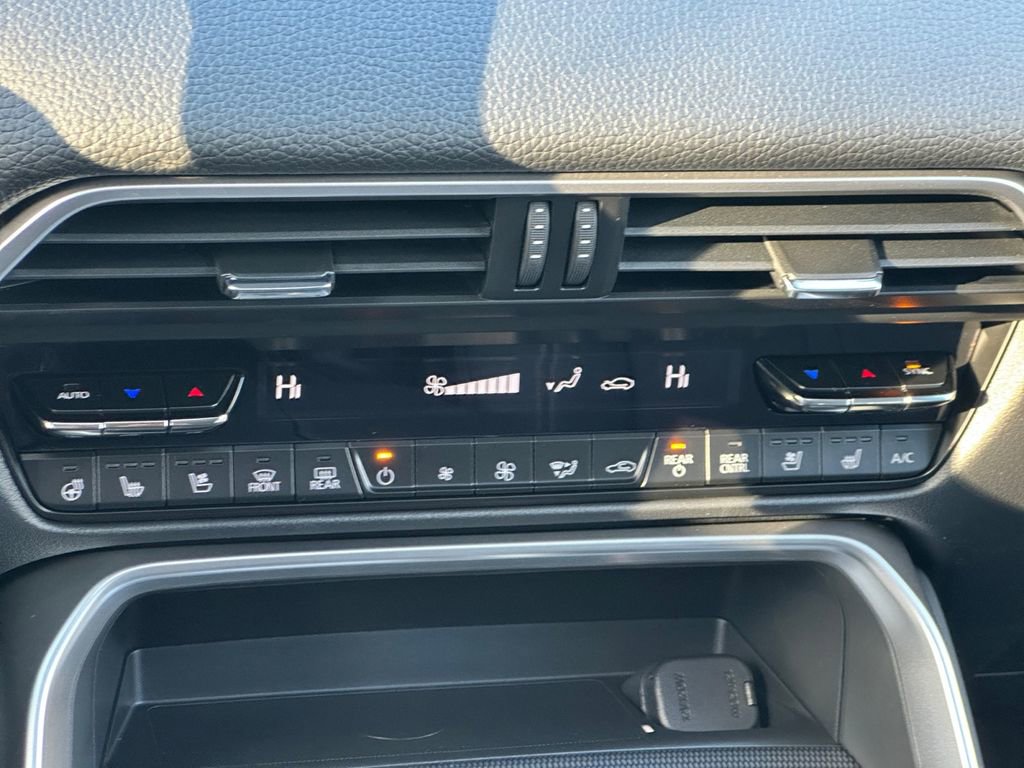 New 2026 MAZDA CX-90 Plug-In Hybrid w/ Preferred image 16