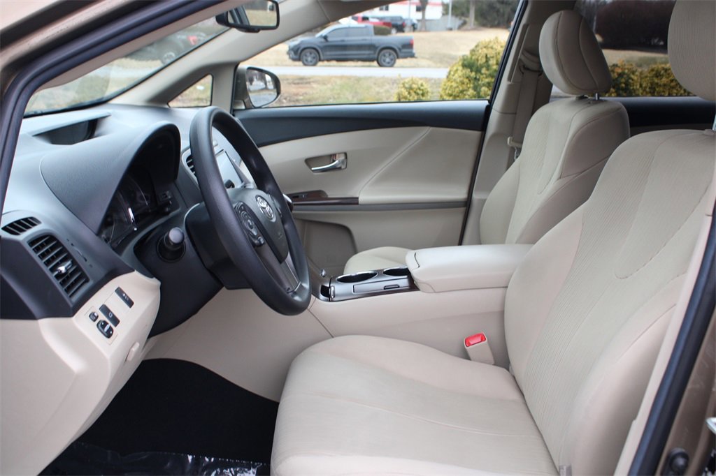 Used 2013 Toyota Venza LE image 11