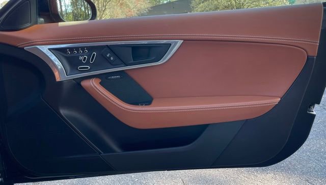 Used 2019 Jaguar F-TYPE Convertible AWD image 21