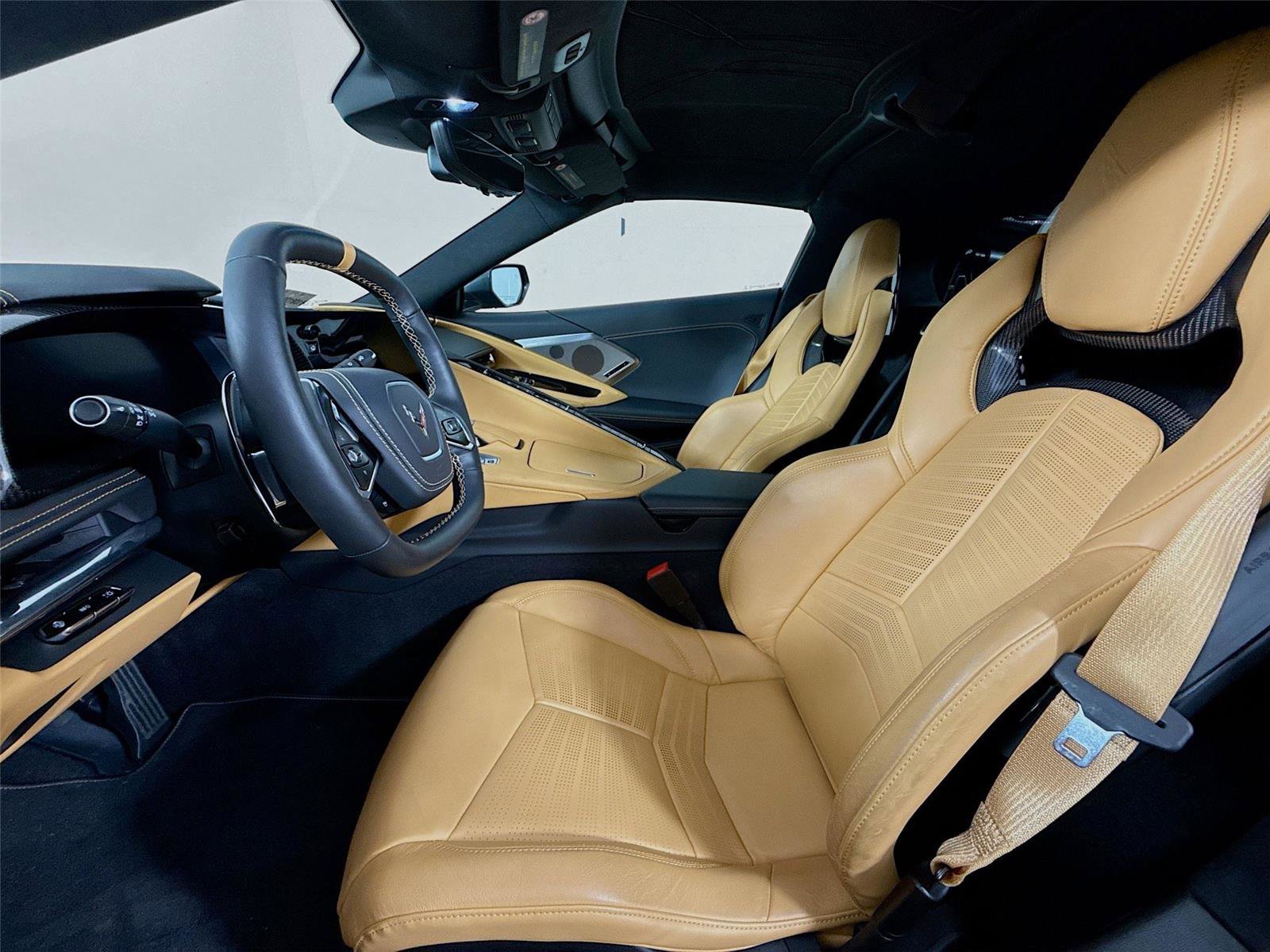 Used 2020 Chevrolet Corvette Stingray Premium Cpe w/ 3LT Preferred Equipment Group RWD image 2