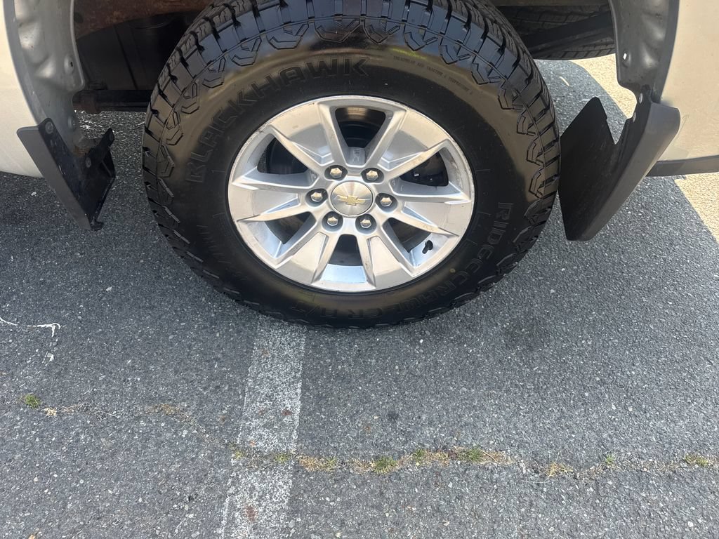 Used 2019 Chevrolet Silverado 1500 LT w/ All-Star Edition AWD/4WD image 12