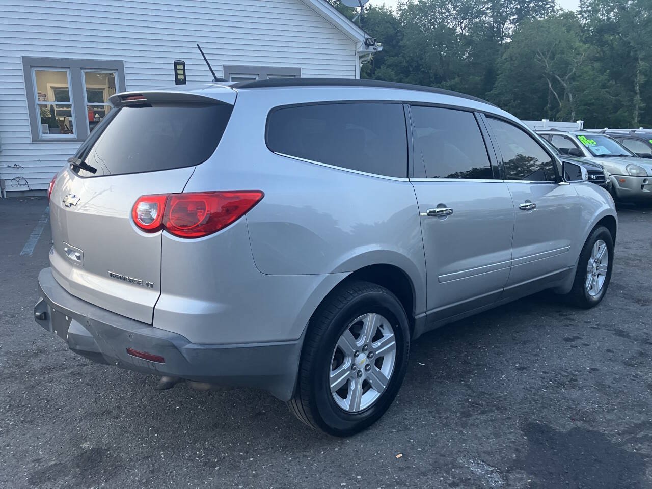 Used 2010 Chevrolet Traverse LT AWD/4WD image 7