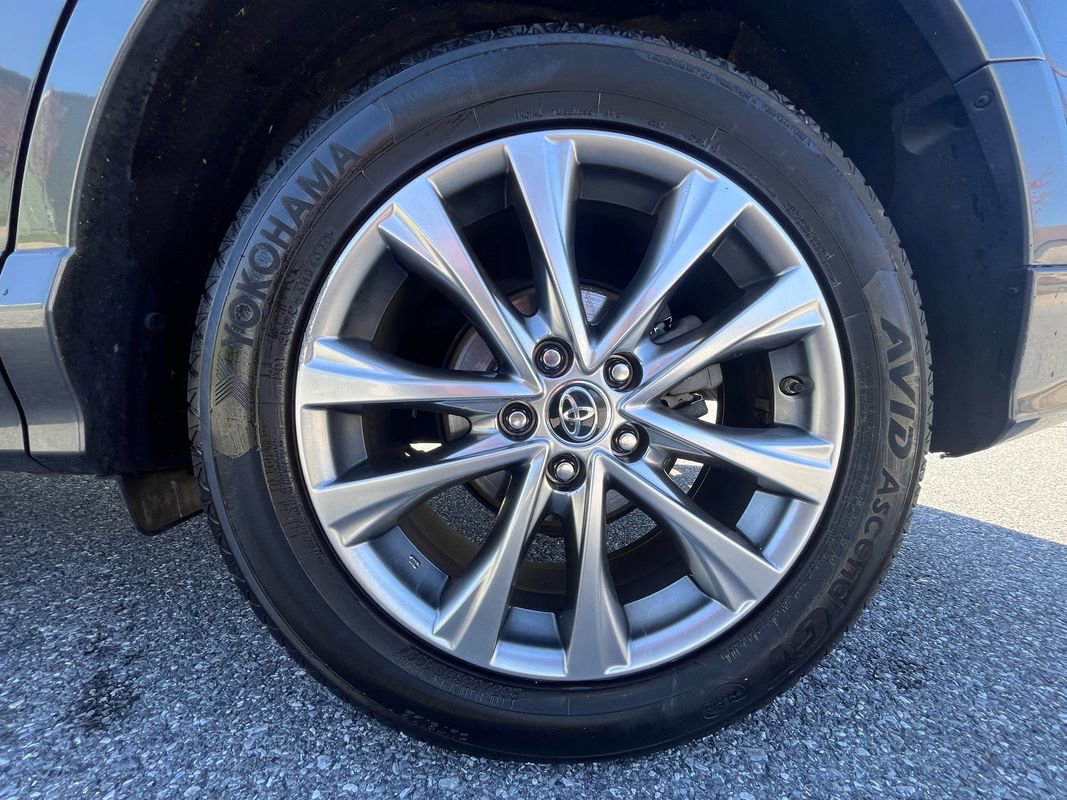 Used 2017 Toyota RAV4 Platinum w/ All Weather Liner Package image 24