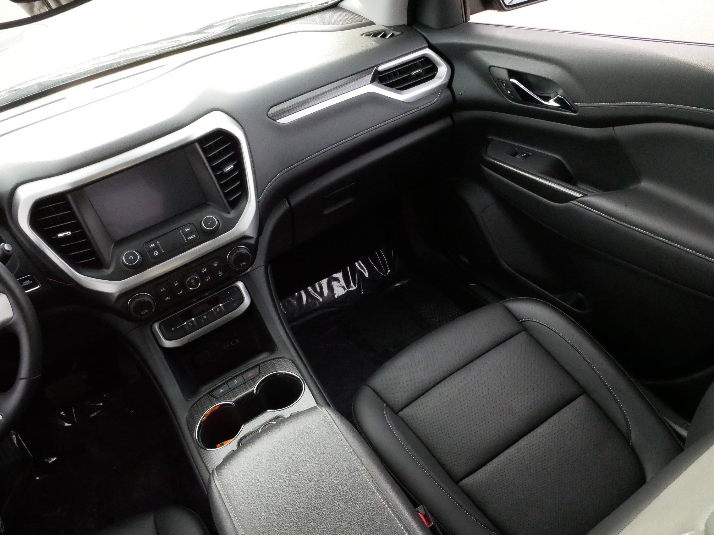 Used 2023 GMC Acadia SLT w/ Elevation Edition image 11