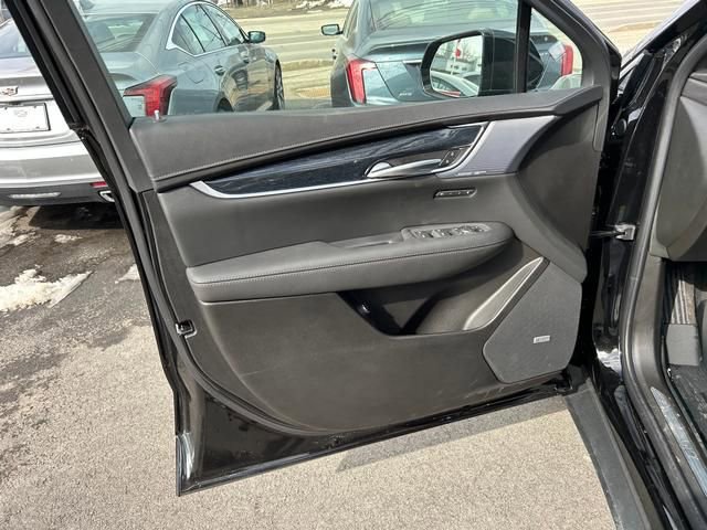 New 2026 Cadillac XT5 Premium Luxury w/ LPO, Floor Liner Package image 9
