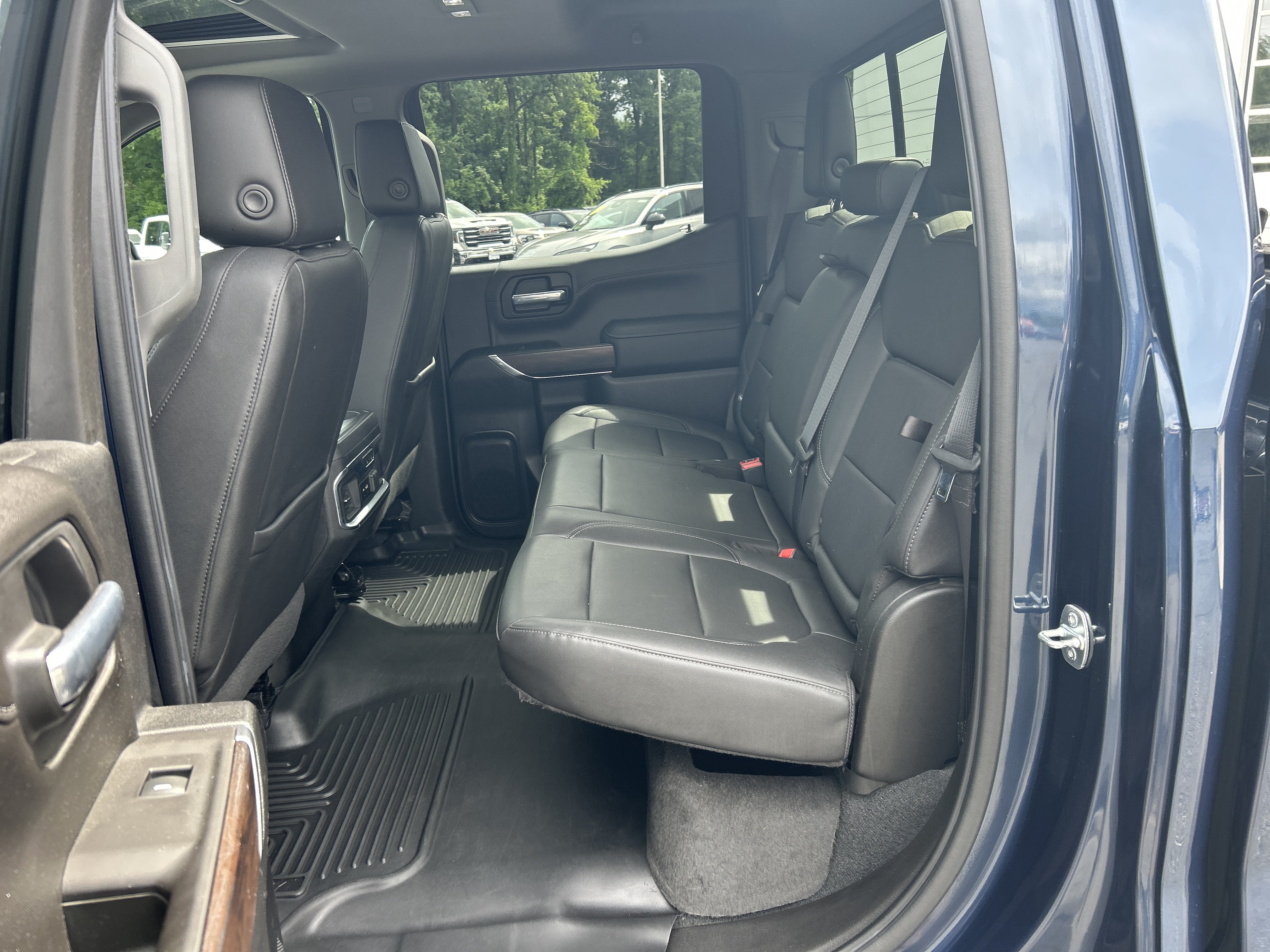 Used 2021 GMC Sierra 1500 SLT w/ SLT Convenience Package AWD/4WD image 31