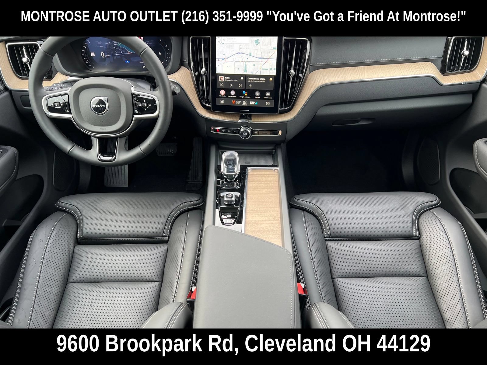 New 2026 Volvo XC60 B5 Plus w/ Protection Package Premier AWD/4WD image 21
