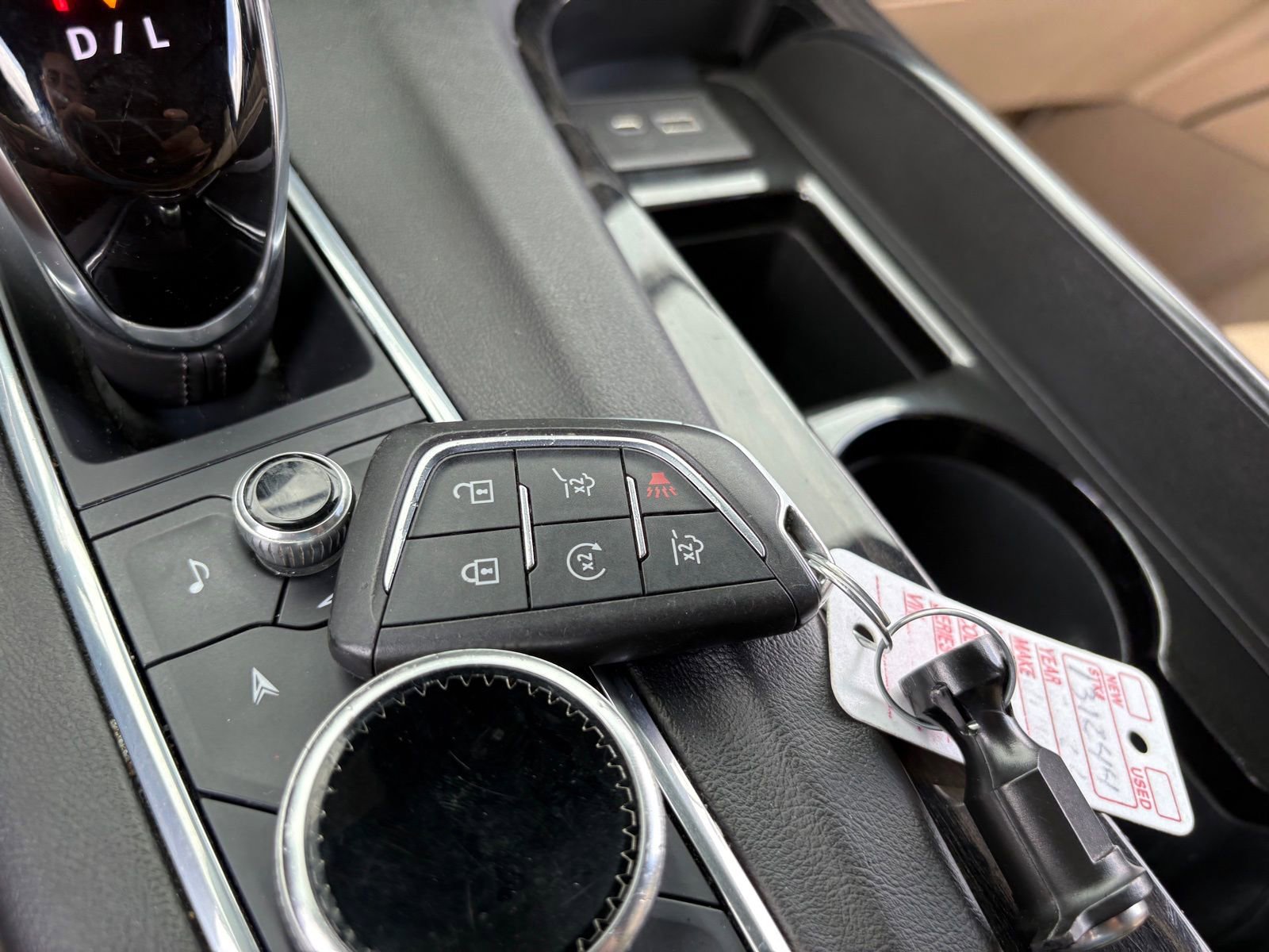 Used 2022 Cadillac Escalade Premium Luxury image 49