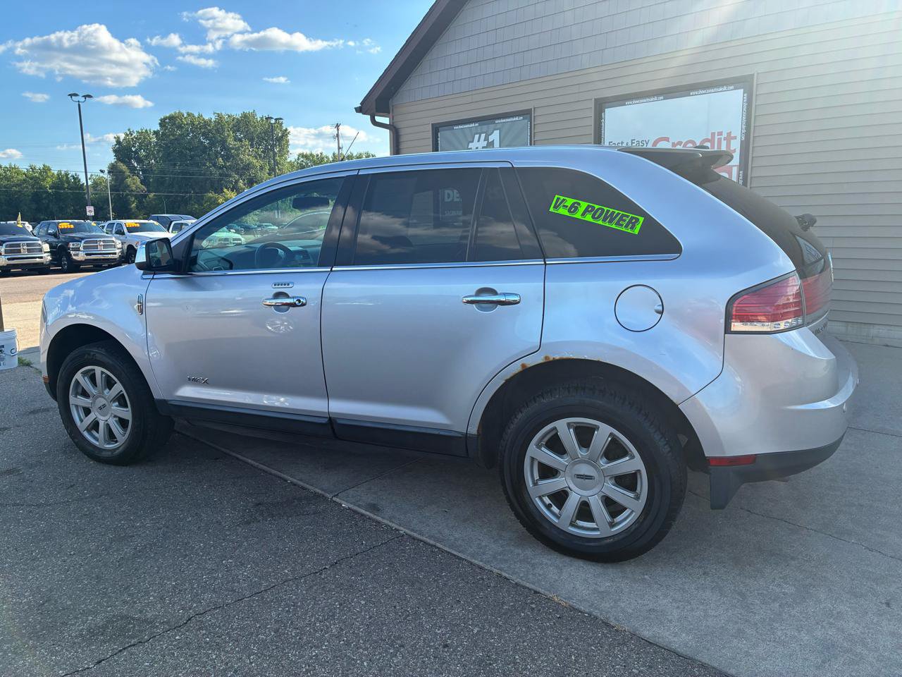 Used 2010 Lincoln MKX AWD image 8