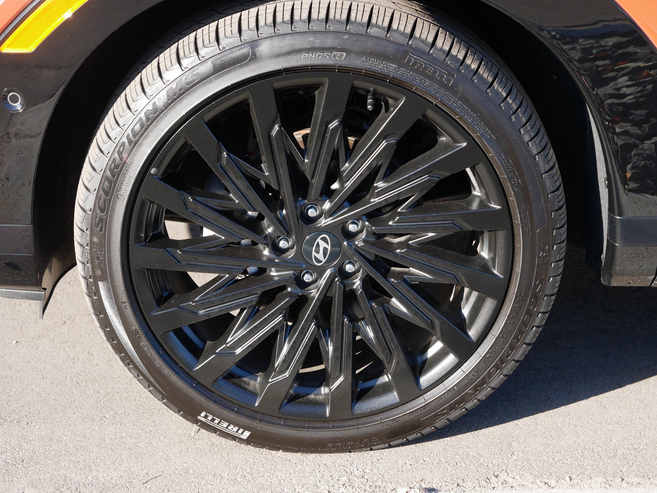 Used 2025 Hyundai Santa Fe Calligraphy image 15