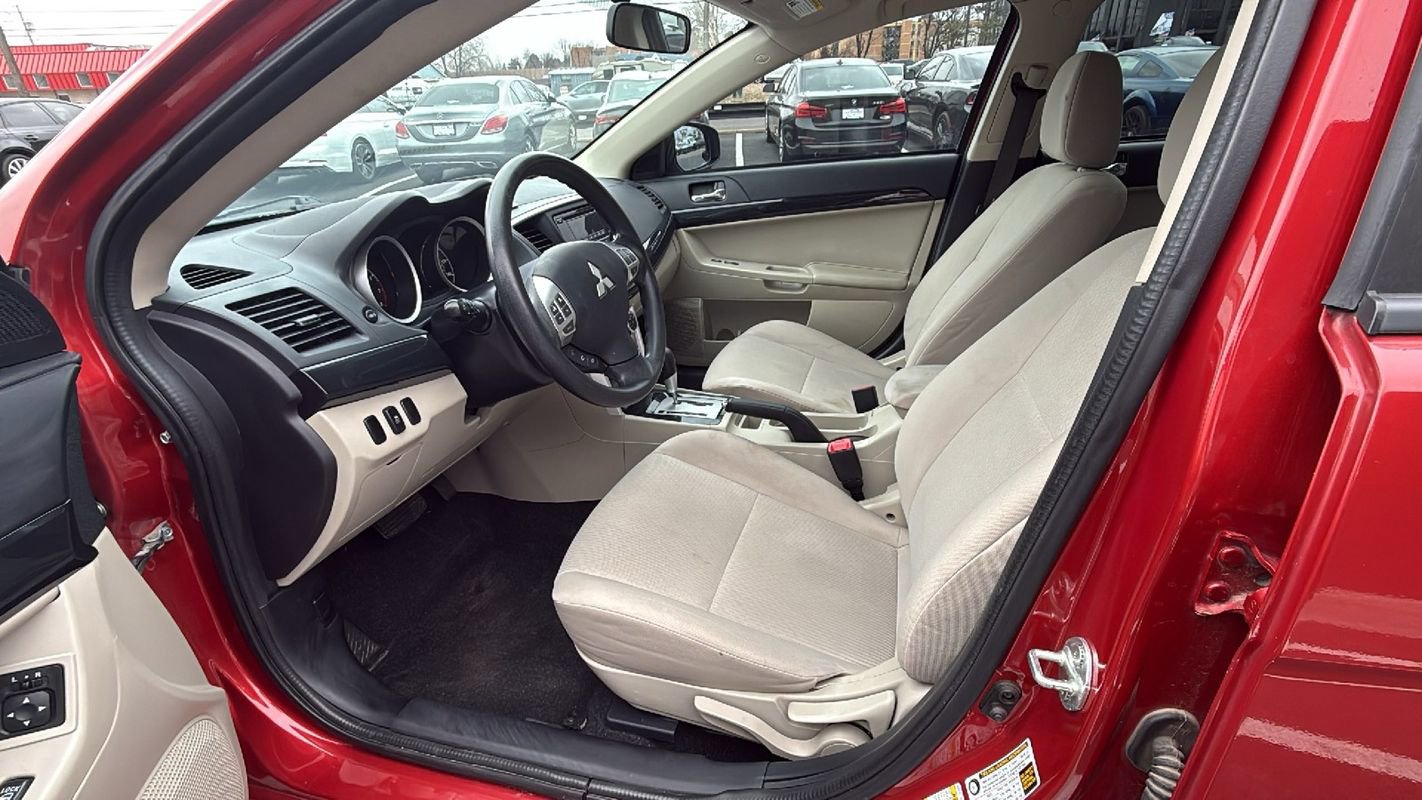 Used 2016 Mitsubishi Lancer ES image 10