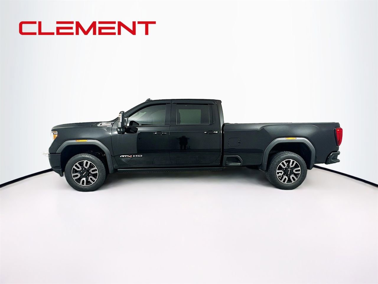 Used 2021 GMC Sierra 3500 AT4 w/ AT4 Premium Plus Package image 4