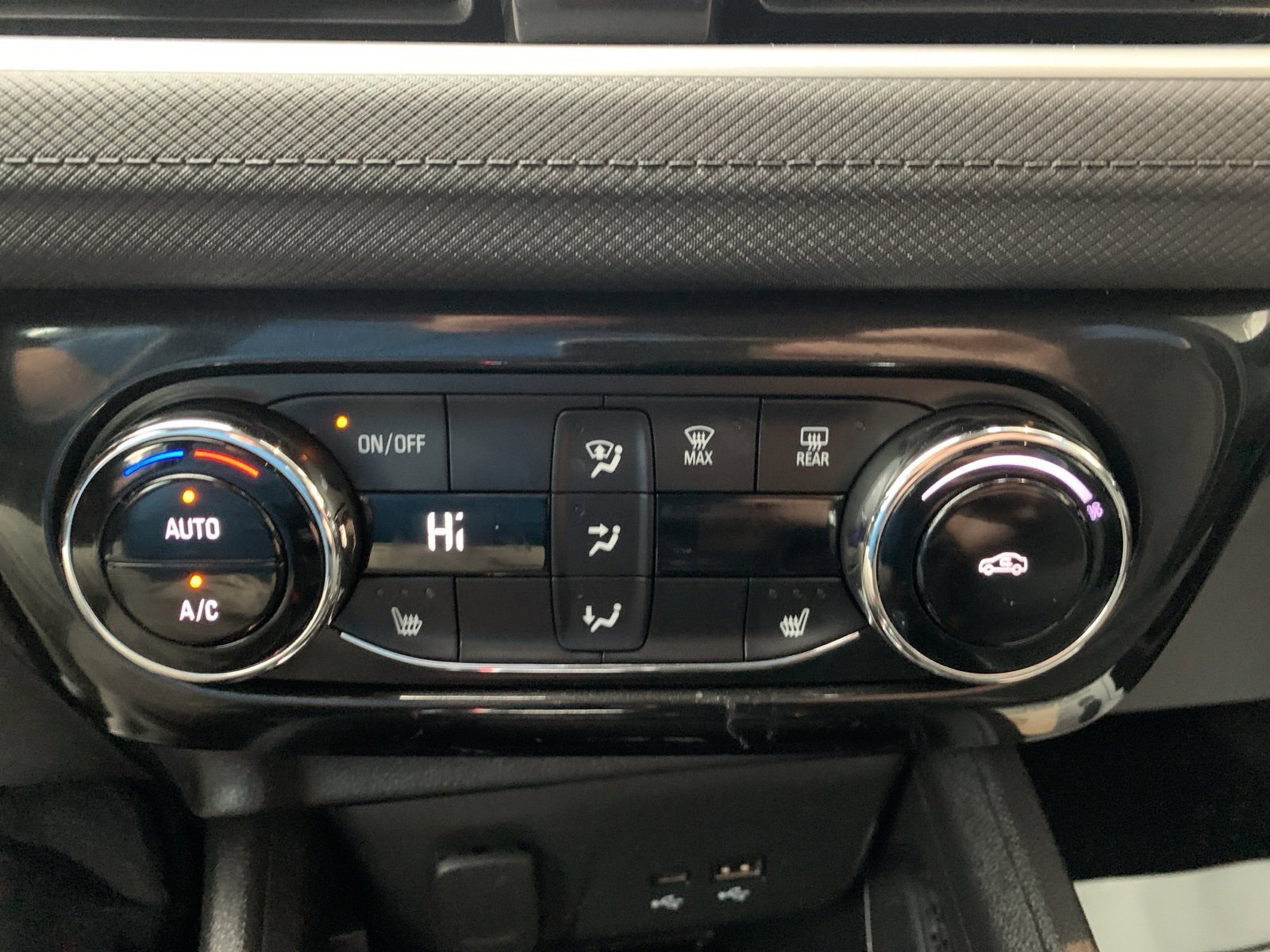 Used 2025 Chevrolet TrailBlazer LT w/ Convenience Package image 25