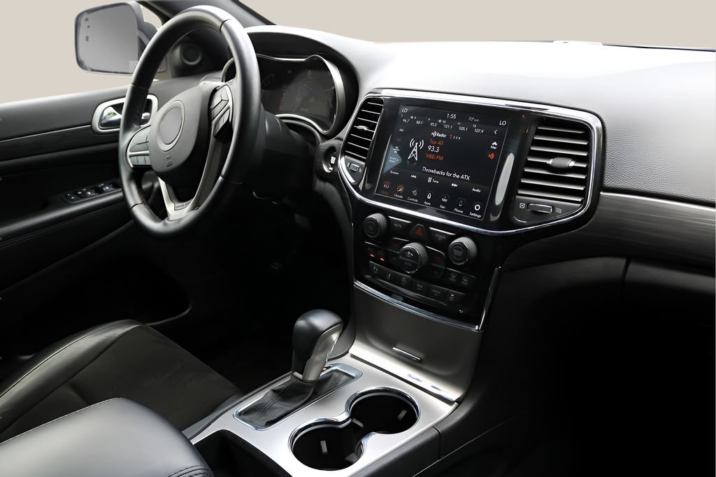 Used 2022 Jeep Grand Cherokee Laredo X RWD image 23