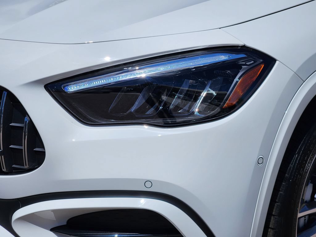 New 2026 Mercedes-Benz GLA 35 AMG 4MATIC image 8