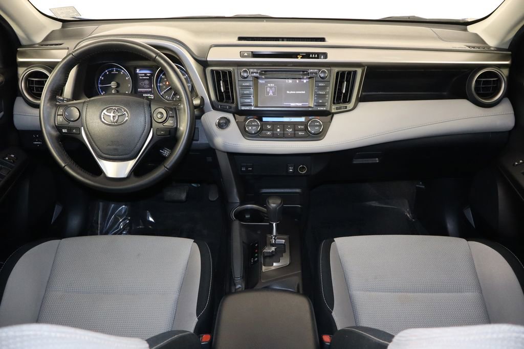 Used 2018 Toyota RAV4 XLE FWD image 14