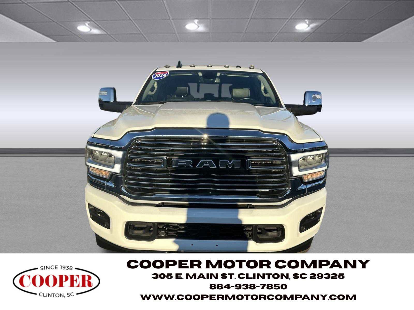 Used 2024 RAM 3500 Laramie image 2