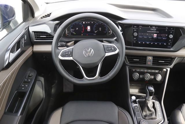Used 2024 Volkswagen Taos SEL image 18