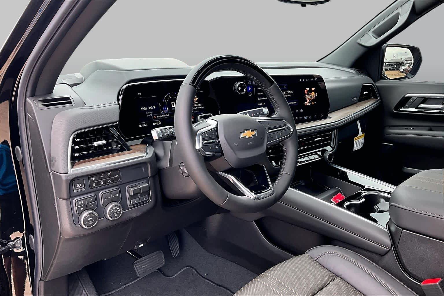 New 2026 Chevrolet Suburban High Country AWD/4WD image 10