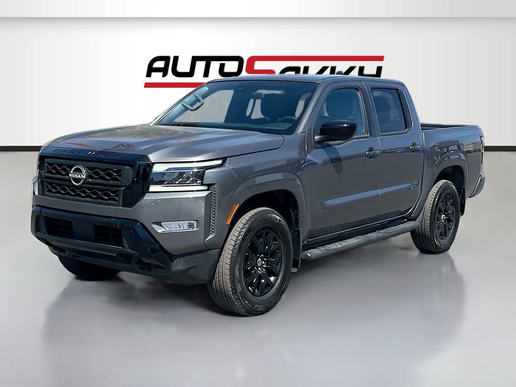 Used 2023 Nissan Frontier SV w/ Midnight Edition Package image 3