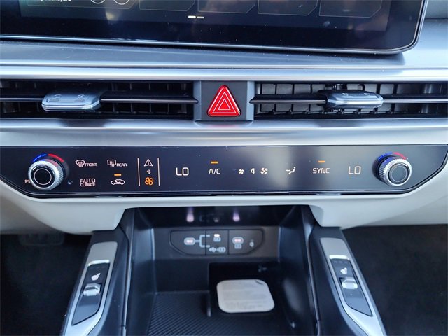 New 2026 Kia Sorento S w/ S Panoramic Sunroof Package image 22