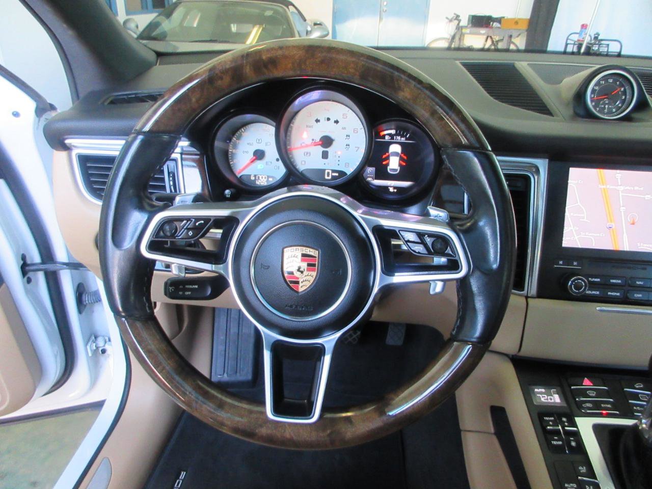 Used 2017 Porsche Macan S AWD/4WD image 54