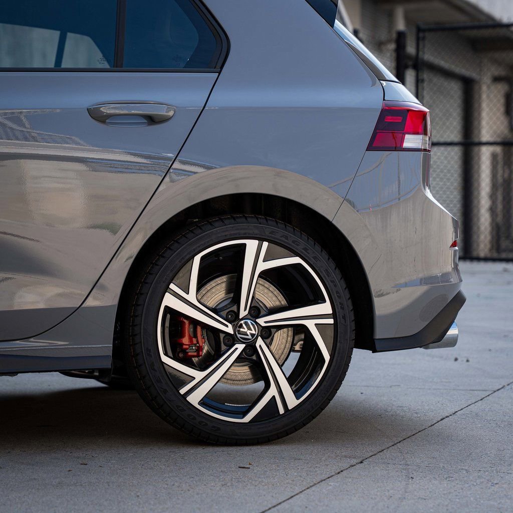 New 2025 Volkswagen GTI SE image 4