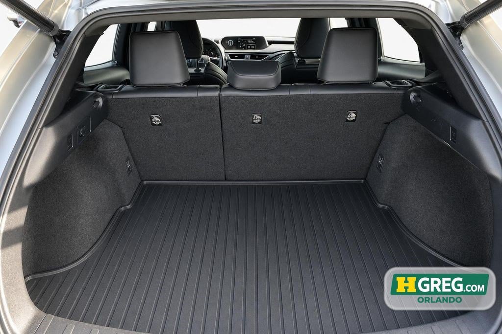 Used 2019 Lexus UX 200 F Sport w/ F Sport Premium Package FWD image 18