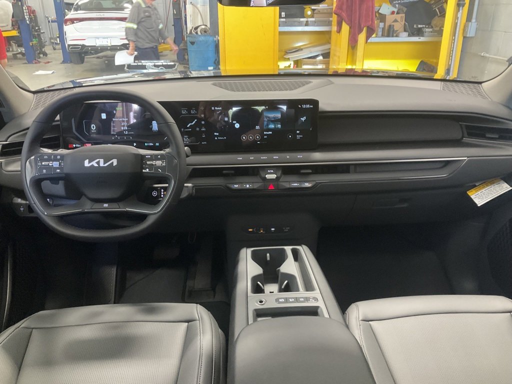New 2026 Kia EV9 Light image 14