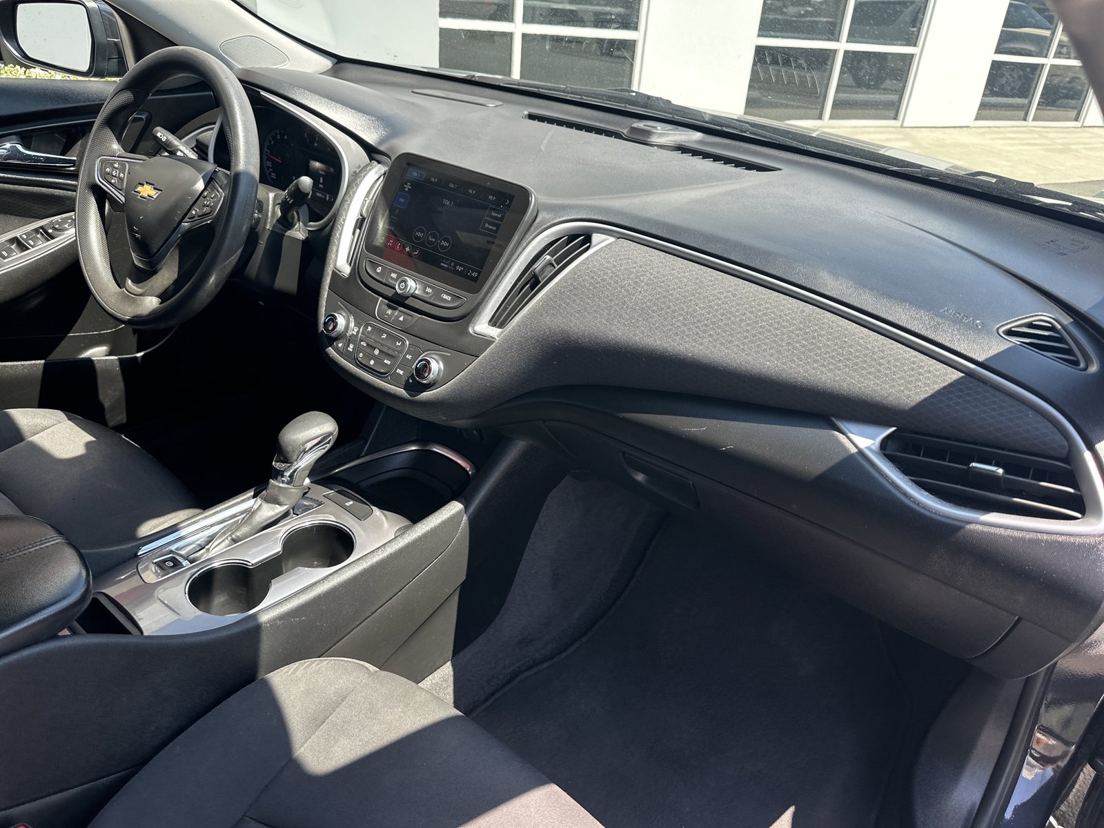 Used 2023 Chevrolet Malibu LT FWD image 28