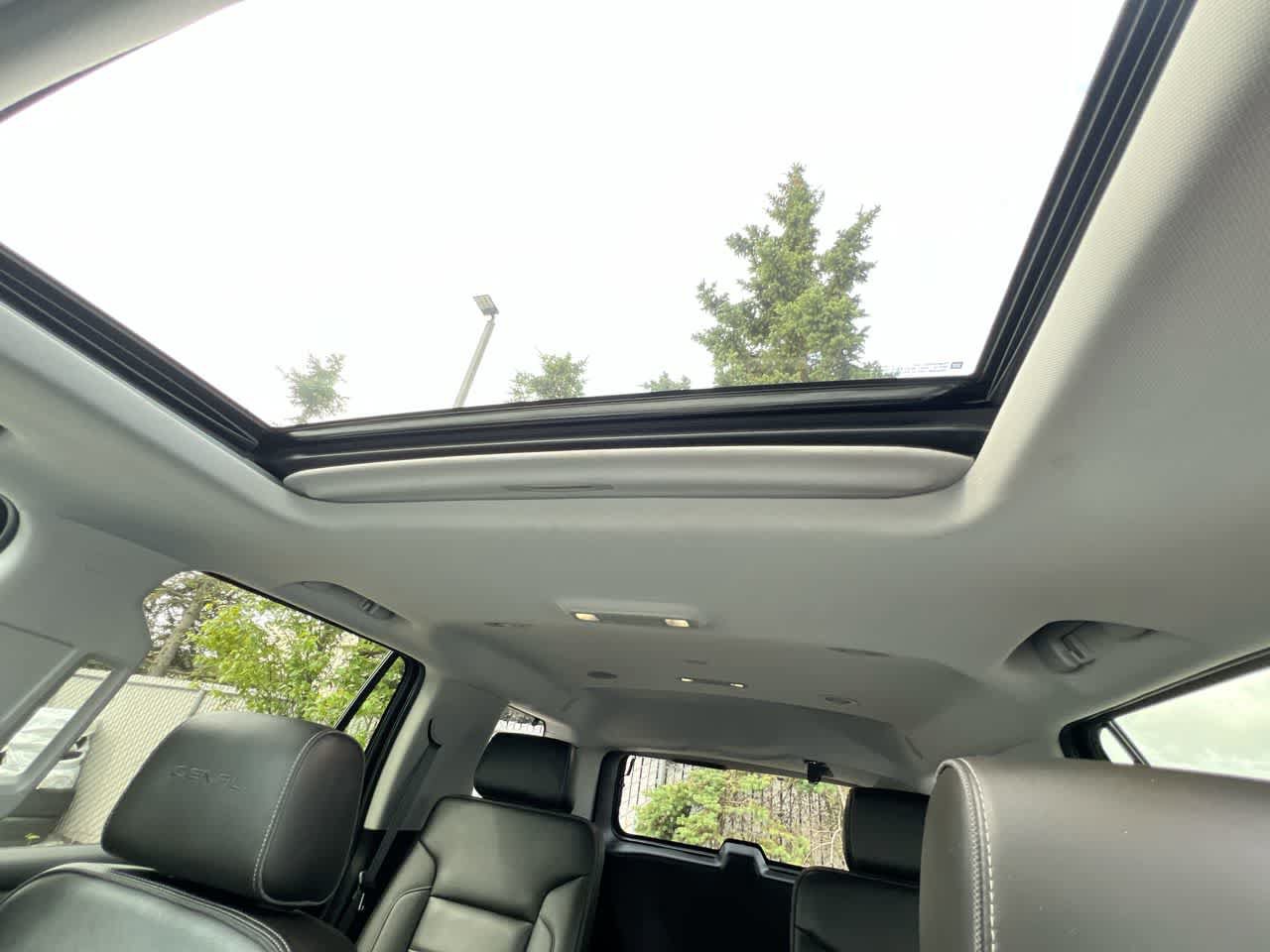 Used 2019 GMC Yukon Denali AWD/4WD image 22