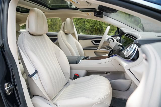 Used 2023 Mercedes-Benz EQS 580 4MATIC Sedan image 45