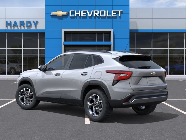 New 2026 Chevrolet Trax LT w/ Driver Confidence Package FWD image 3