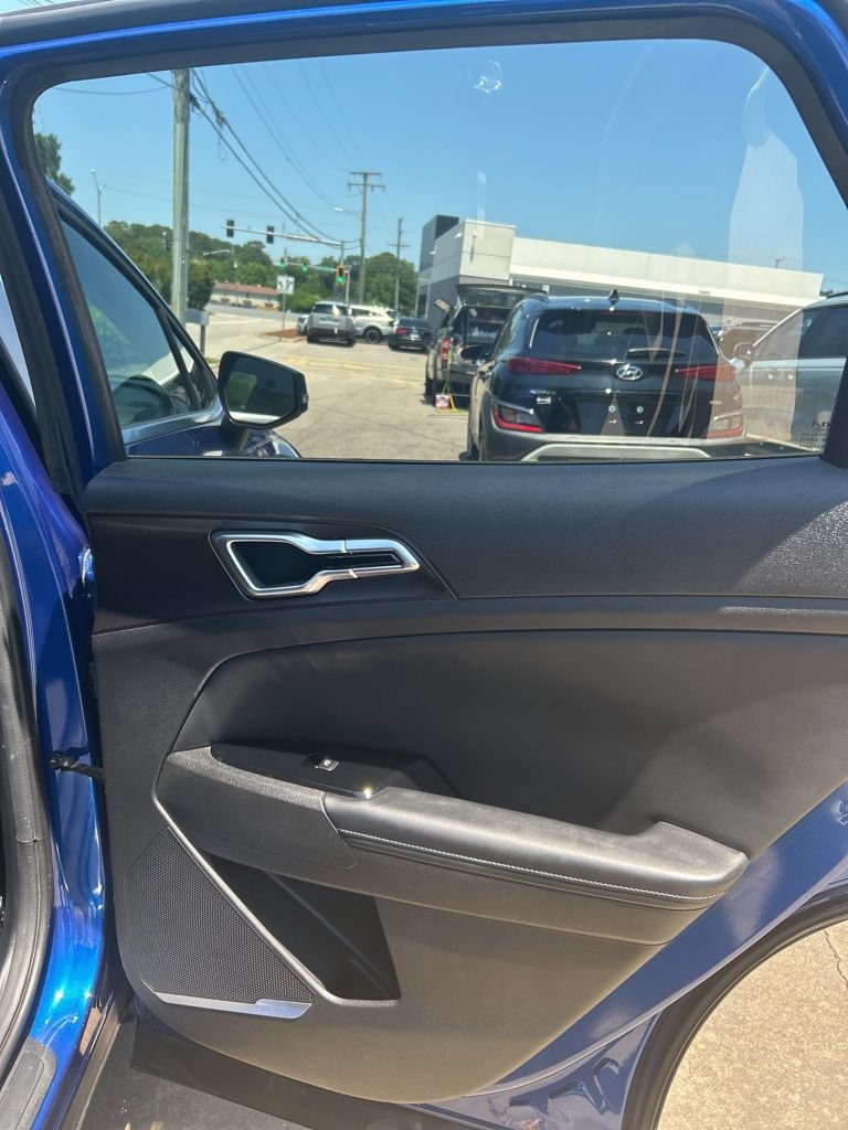 Used 2023 Kia Sportage EX FWD image 20
