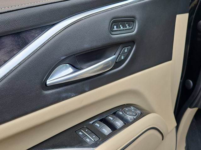 Used 2021 Cadillac Escalade Premium Luxury w/ Performance Package AWD/4WD image 26