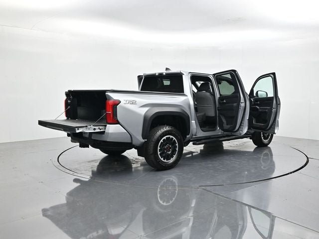 Used 2024 Toyota Tacoma TRD Off-Road AWD/4WD image 46