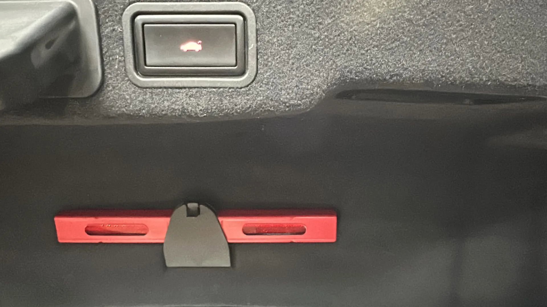 Used 2011 Audi A8 4.2 image 14