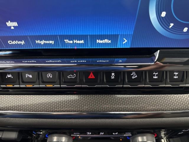 Used 2022 Chevrolet Silverado 1500 ZR2 AWD/4WD image 19